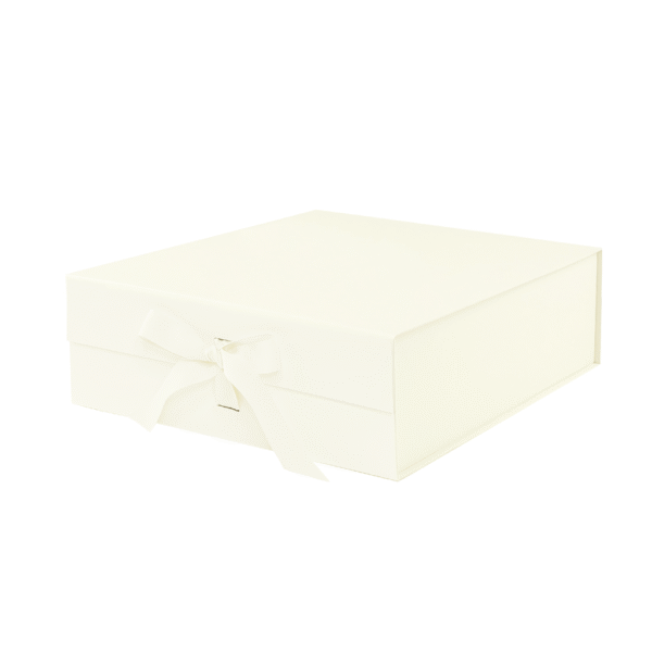 Ivory A5 Square Magnetic Gift Boxes With Changeable Ribbon