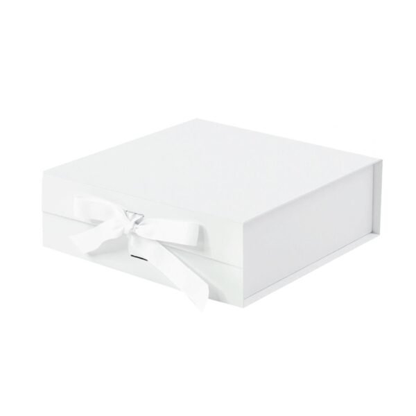 white-a5-square-magnetic-gift-boxes-with-changeable-ribbon.jpg