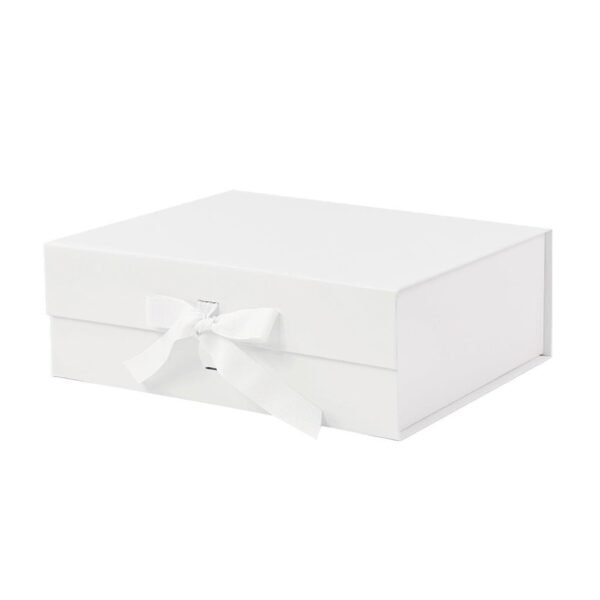 white-medium-rectangle-magnetic-gift-boxes-with-changeable-ribbon.jpg white-medium-rectangle-magnetic-gift-boxes-with-changeable-ribbon.jpg